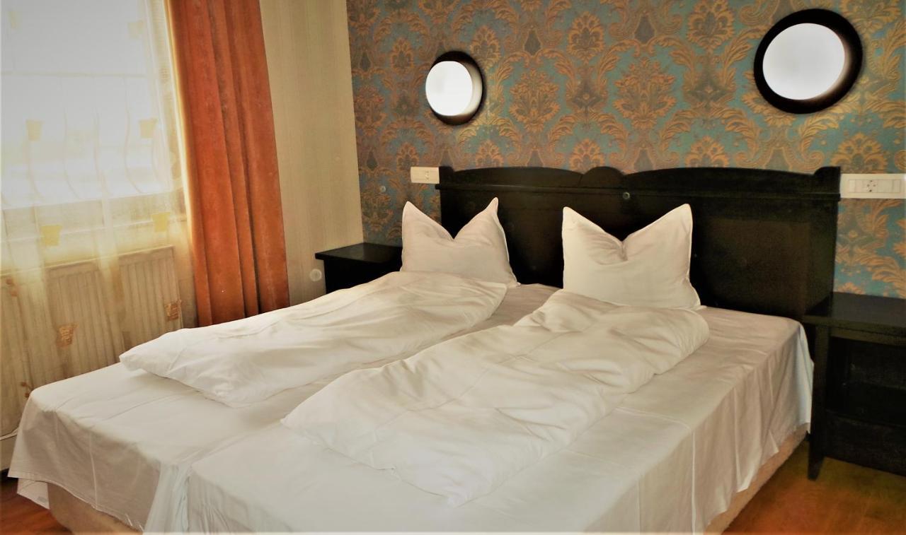 Hotel Sonne Сібіу Екстер'єр фото